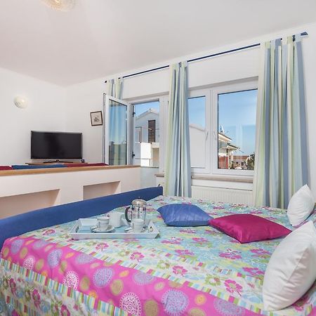 Apartments Villa-Passat Πόρετς Εξωτερικό φωτογραφία
