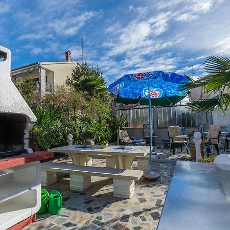 Apartments Villa-Passat Πόρετς Εξωτερικό φωτογραφία