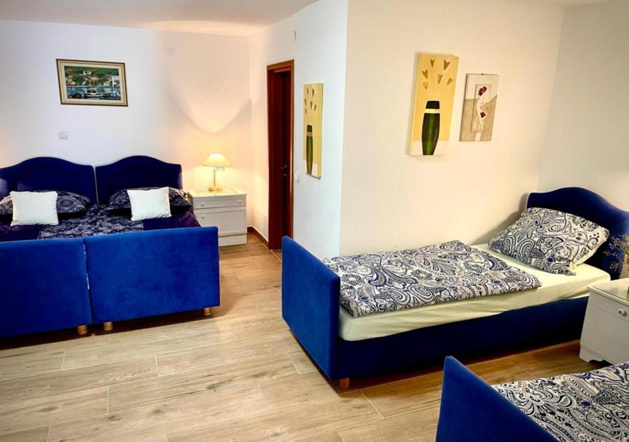Apartments Villa-Passat Πόρετς Εξωτερικό φωτογραφία