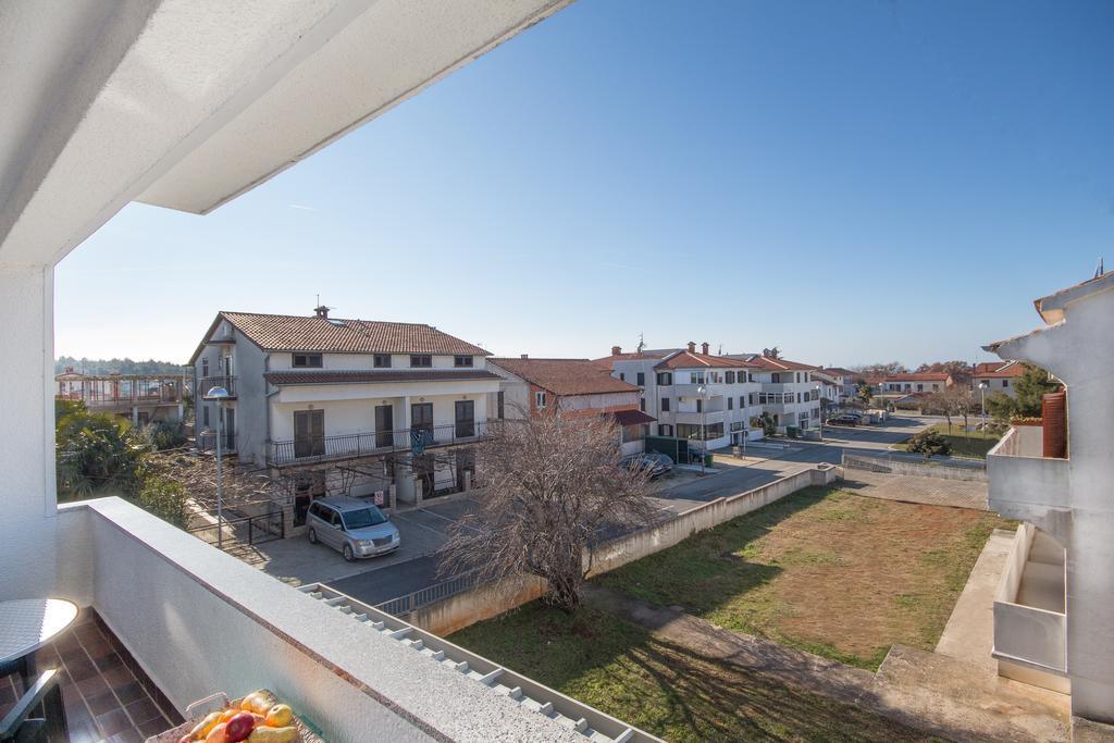 Apartments Villa-Passat Πόρετς Εξωτερικό φωτογραφία