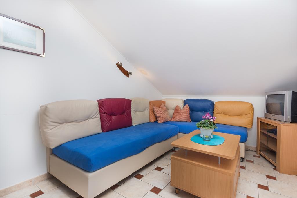 Apartments Villa-Passat Πόρετς Εξωτερικό φωτογραφία
