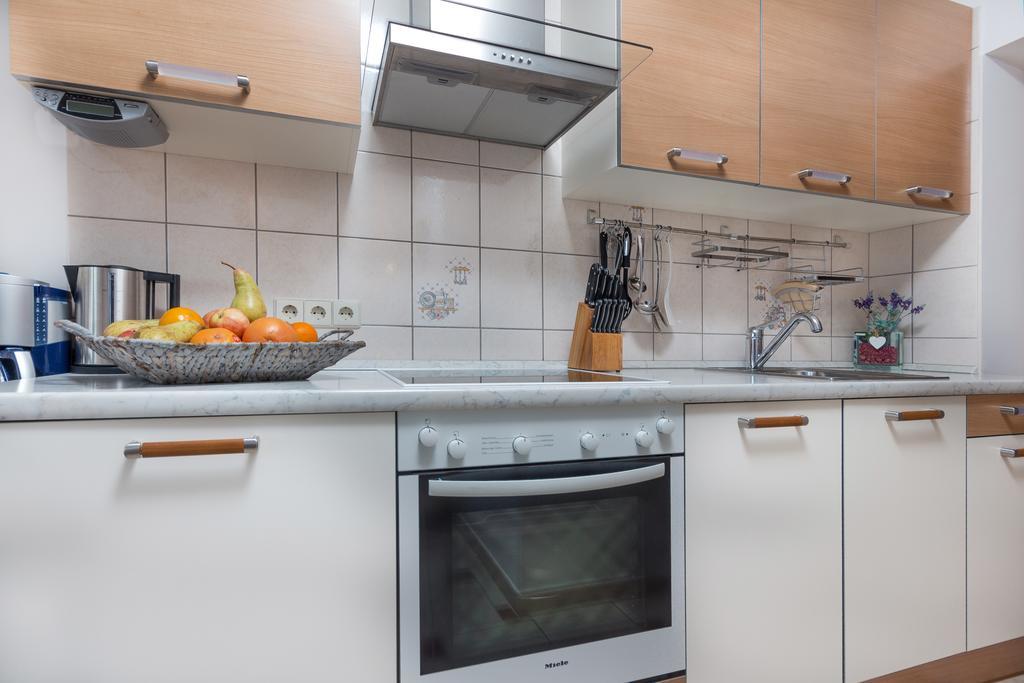 Apartments Villa-Passat Πόρετς Εξωτερικό φωτογραφία