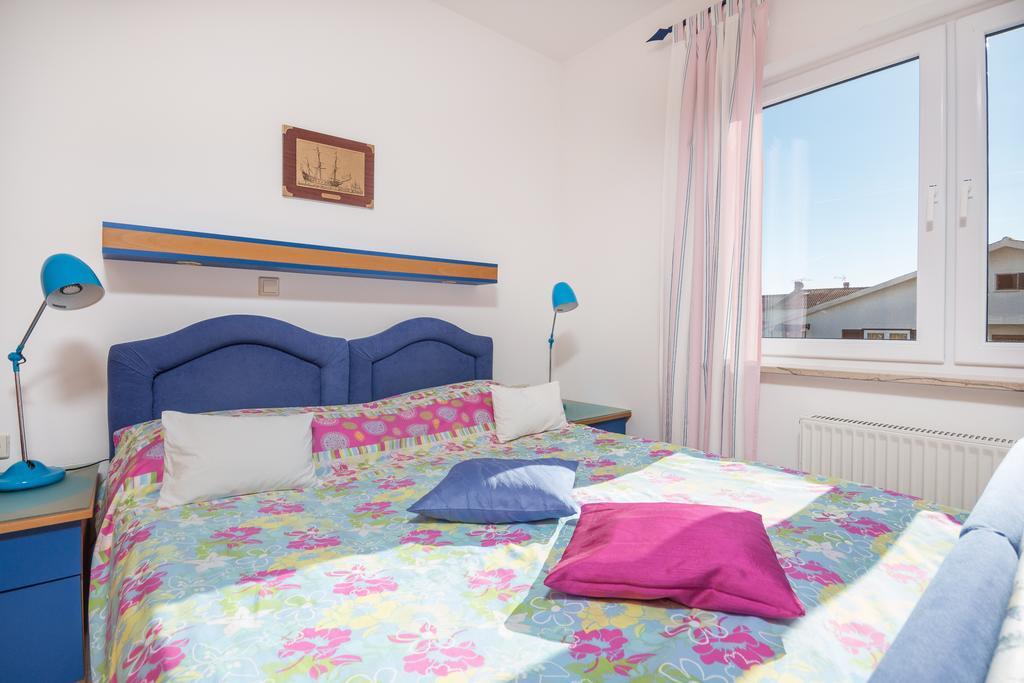 Apartments Villa-Passat Πόρετς Εξωτερικό φωτογραφία