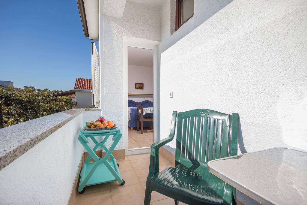 Apartments Villa-Passat Πόρετς Εξωτερικό φωτογραφία