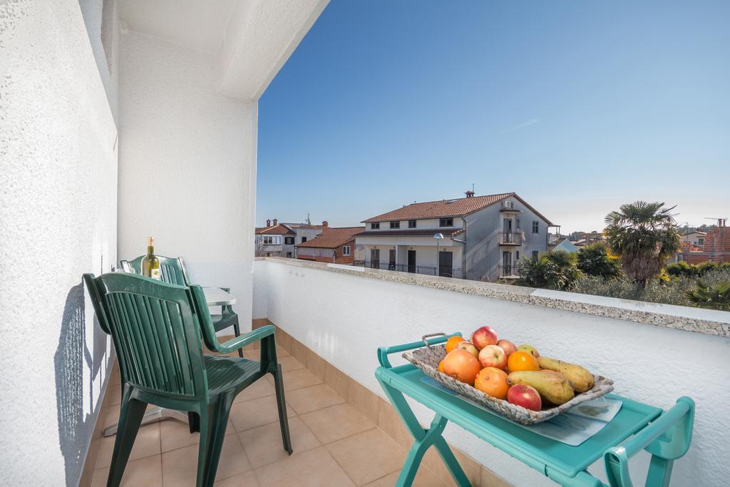 Apartments Villa-Passat Πόρετς Εξωτερικό φωτογραφία