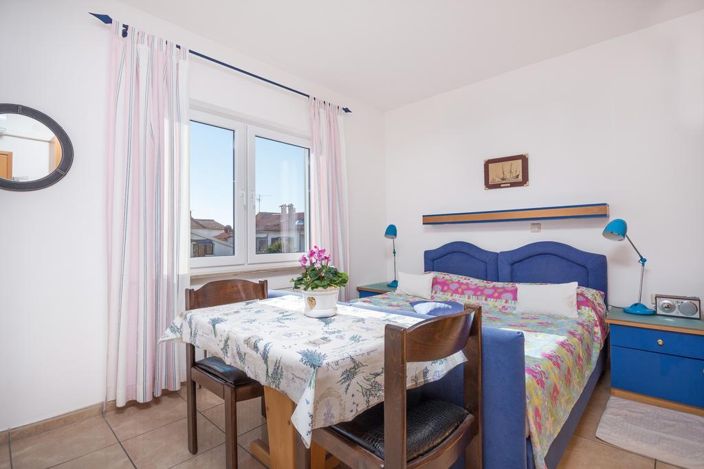 Apartments Villa-Passat Πόρετς Εξωτερικό φωτογραφία