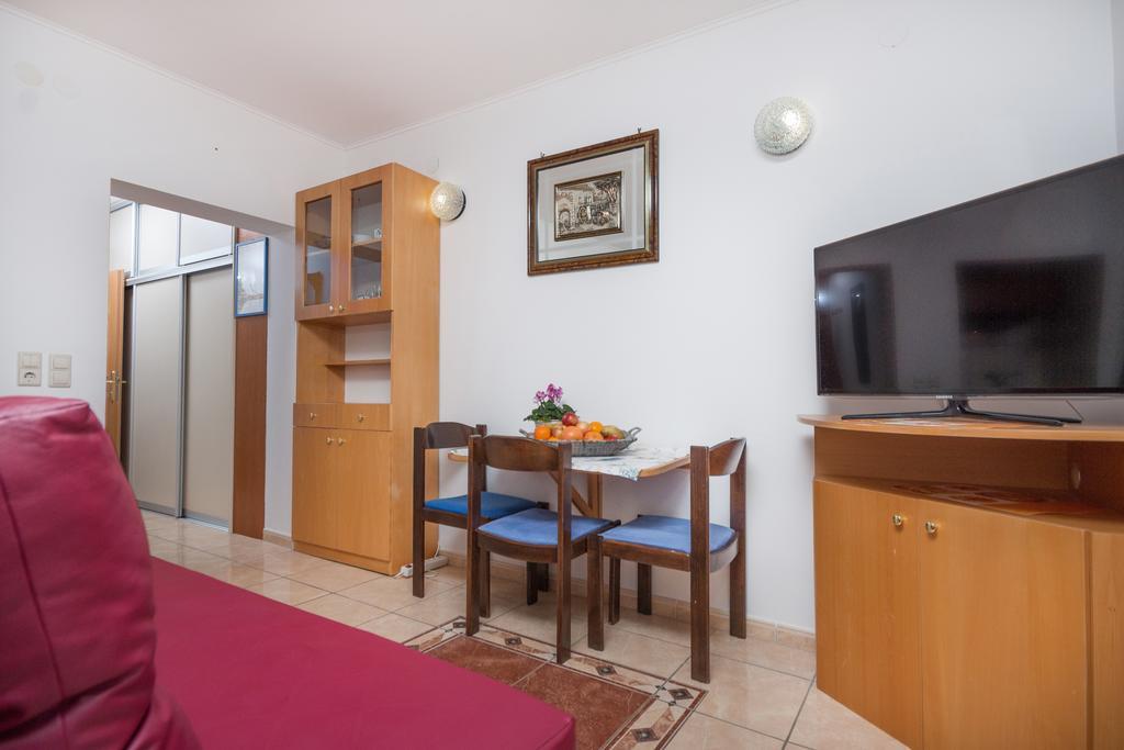 Apartments Villa-Passat Πόρετς Εξωτερικό φωτογραφία