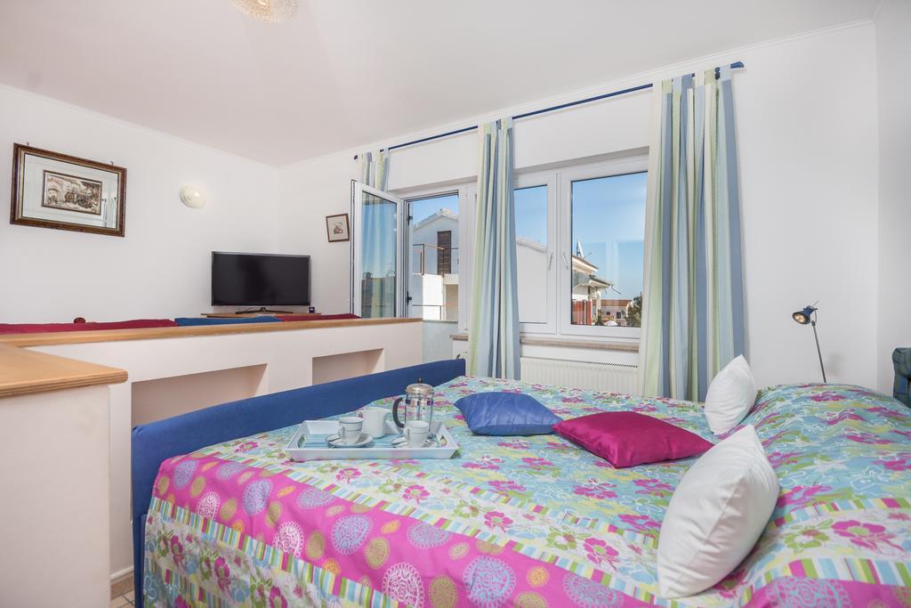 Apartments Villa-Passat Πόρετς Εξωτερικό φωτογραφία
