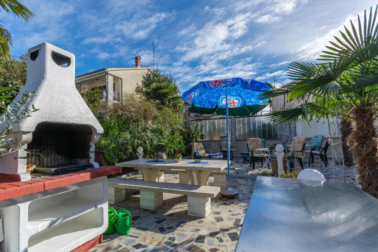Apartments Villa-Passat Πόρετς Εξωτερικό φωτογραφία