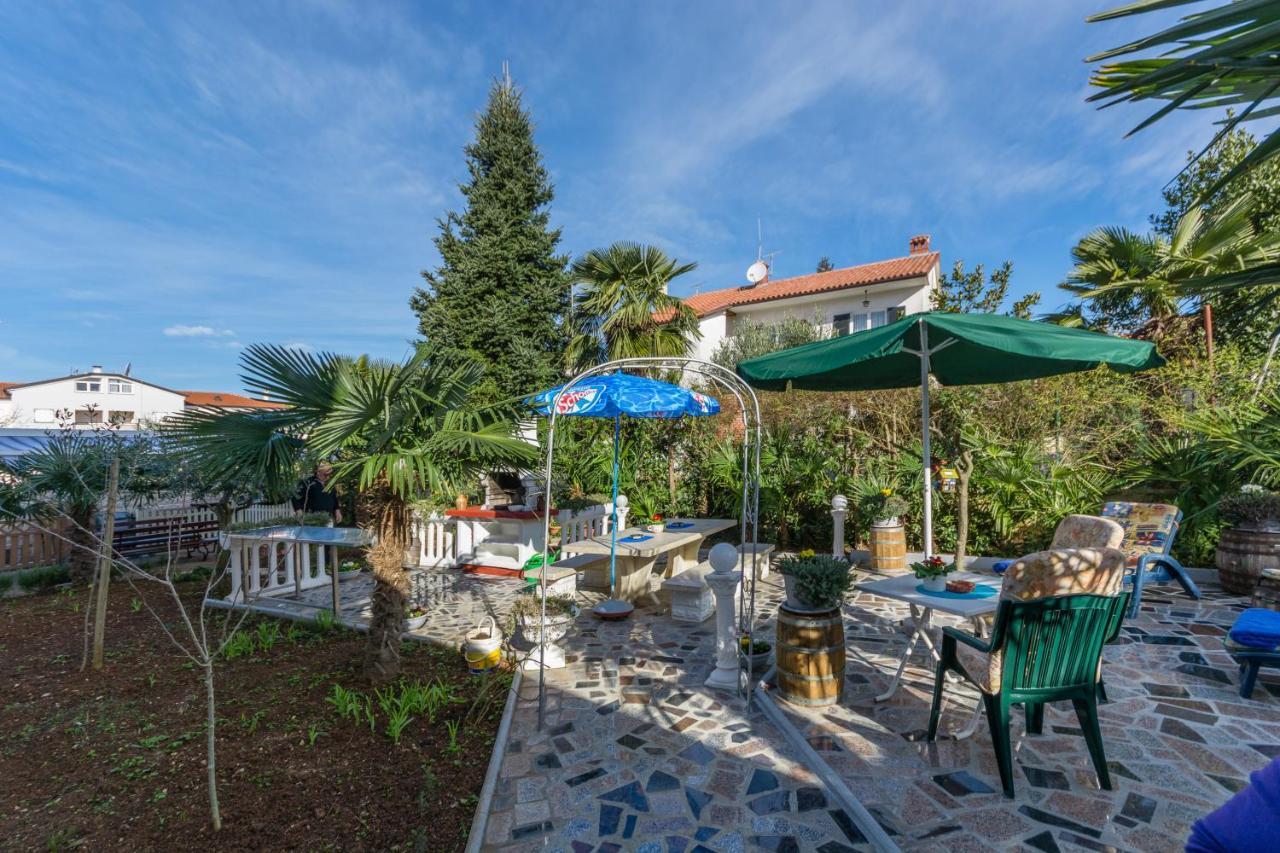 Apartments Villa-Passat Πόρετς Εξωτερικό φωτογραφία